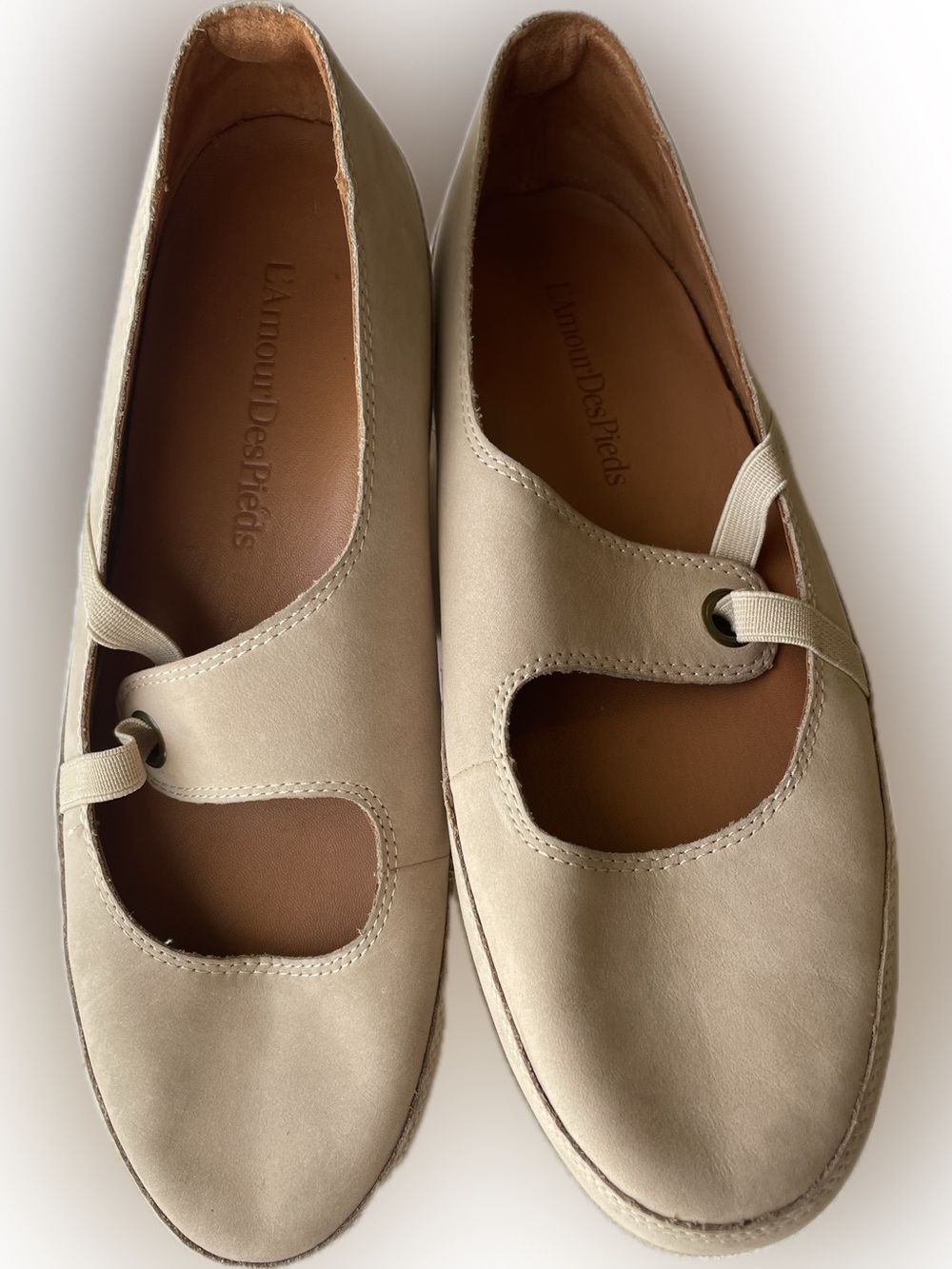 L'Amour Des Pieds Cream Leather Mary Jane Flats